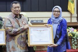 Disdukcapil Bandarlampung raih penghargaan dari Kemenpan RB