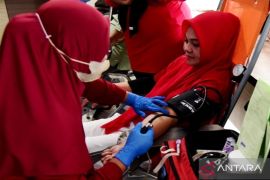 Pemprov Gorontalo kerahkan ASN ikut Donor Darah Merdeka