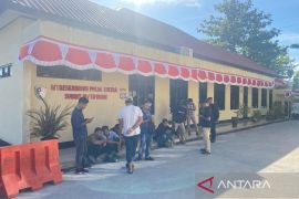 Polisi benarkan KPK periksa terduga korupsi yang terjaring OTT