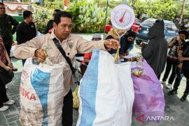 Tips mengolah sampah jadi menjadi cuan, simak caranya!