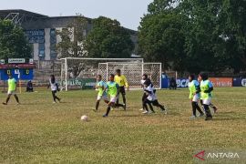 1.213 siswi SD ikuti MilkLife Soccer Challenge Semarang Seri 1 2025