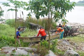 Disporapar Pontianak gandeng pemuda hidupkan kawasan makam Batu Layang