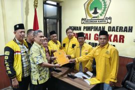 Akmarawita Kadir maju pemilihan Ketua DPD Golkar Surabaya