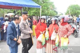 Polres Bulukumba dan Bulog gelar Gerakan Pangan Murah