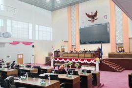 Pembahasan rancangan perubahan APBD 2025 Lombok Tengah tuntas