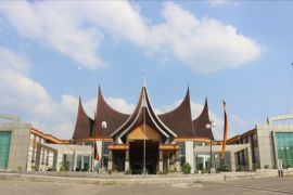 Komisi I DPRD minta penanganan dugaan penyelewengan dana BKD Dharmasraya diusut tuntas