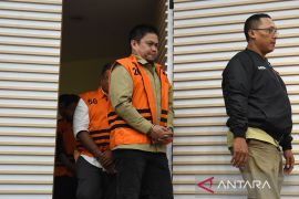 KPK usut aliran dana korupsi dari Bupati Kolaka Timur ke partai politik