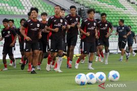 Latihan Timnas U-17 menjelang lawan Timnas Tajikistan U-17