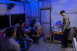 Polres Lamongan amankan ratusan liter miras hasil operasi KRYD