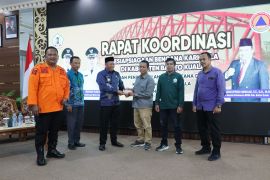 Bupati ajak peserta rakor kesiapsiagaan bencana tingkatkan kewaspadaan bahaya Karhutla