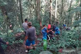 Bulog HST salurkan 740 kg beras ke desa 3T di Pegunungan Meratus