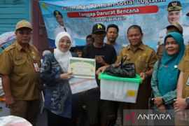 Pemkot Banjarmasin salurkan bantuan korban 23 rumah terbakar