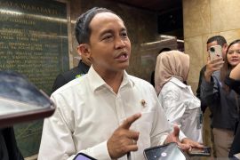 Indonesia dismisses reports of 600 villas on protected Komodo Island