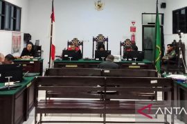 Jaksa KPK tuntut Richard Louhenapessy 32 bulan penjara atas pidana pencucian uang