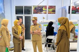 Wabup HSS kunjungi RSUD Daha Sejahtera pastikan pelayanan berjalan baik