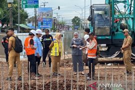 Wali Kota Banjarbaru minta pembangunan Jembatan Km 31 rampung tepat waktu