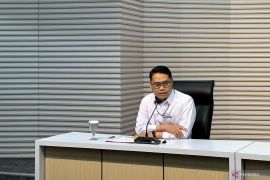 KPK masih geledah Kantor Kemenkes hingga Selasa sore