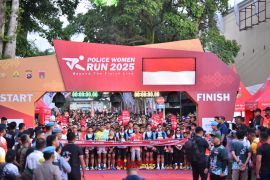 PLN UP3 Bukittinggi pastikan pasokan listrik tanpa kedip dukung Police Women Run 2025 di Jam Gadang