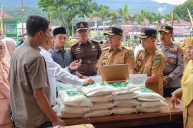 DPRD: Kehadiran 'bareh equator Pasaman' jadi kebangkitan eksistensi beras lokal dan peningkatan ekonomi masyarakat