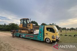 PT SAS turunkan alat berat bersihkan Pulau Pasir Aur Duri, dukung event Kemerdekaan Kota Jambi