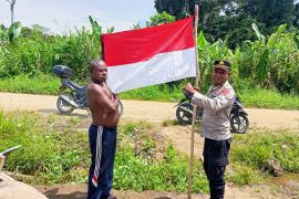 Warga Mosso perbatasan RI-PNG diajak kibarkan Merah Putih