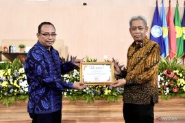 Wamensos sebut Presiden putus kemiskinan lewat Sekolah Rakyat