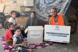Teman Baik salurkan paket makanan untuk anak-anak pengungsi Gaza