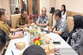 Kemenkum Kalsel dan Biro Hukum Setda Kalsel rumuskan rekomendasi Anev Perda