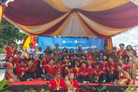 Wakil Bupati Malra Resmikan Sinergi TJSL Garuda Indonesia - KKN PPM UGM