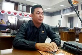 Legislator Barut minta PNS harus bangun mentalitas bukan mengejar status