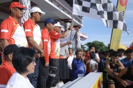 Bupati Simalungun lepas ribuan peserta lomba lari HUT RI