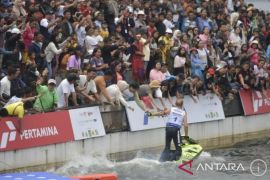InJourney beri tontonan gratis  balapan air internasional di Danau Toba