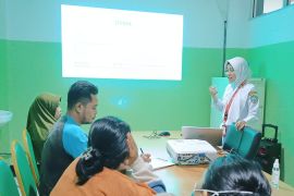 RSUD SSMA Pontianak edukasi keluarga pasien stroke soal pentingnya alih baring