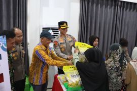 Polres Tabalong gandeng Bulog gelar pasar murah stabilkan harga beras