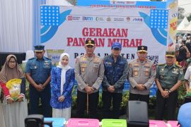 7.000 warga hadiri bazar murah Polda Banten-Bulog di Cikande