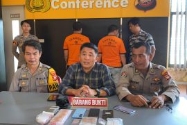 Polisi tangkap dua pengedar sabu di Singkawang