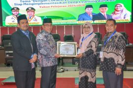 Wawako Maigus Nasir jadi pemateri Lokakarya MAN 3 Padang