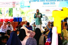 Pemkab Tanah Laut tingkatkan pengasuhan anak holistik cegah stunting