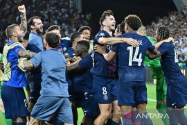 Gol tunggal Fabian Ruiz antar PSG kalahkan Angers