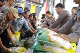 Polda Aceh salurkan 65,5 ton beras lewat program GPM