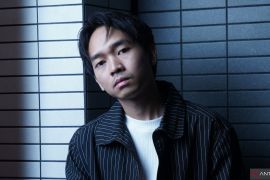 Azel rilis single baru \"Imprisoned\"