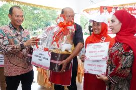 Meriahkan HUT RI Ke-80, Bupati dan Ketua PKK Langkat ikuti lomba masak nasi goreng