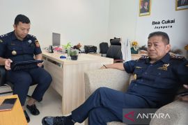 Bea Cukai Jayapura sita barang ilegal termasuk ganja asal PNG