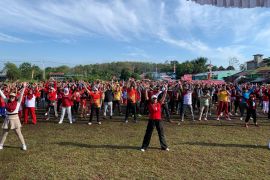 Wabup Kapuas ikuti senam massal meriahkan HUT RI di Kapuas Murung