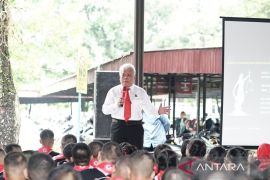 Beri pembekalan kepada mahasiswa baru USU, ini pesan Kajati Sumut Harli Siregar