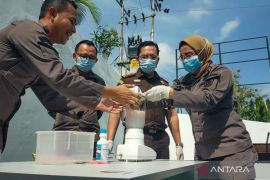 Polhukam kemarin dari pencuri skuter hingga pemusnahan sabu