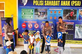 Polresta Banjarmasin ajarkan pemahaman rambu lalu lintas sejak dini
