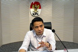 KPK sebut upaya paksa Bupati Pati belum ada karena terlibat dalam banyak klaster