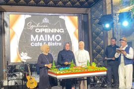 Resmikan Maimo Cafe, Wali Kota Kendari harap tingkatkan PAD dari sektor jasa