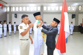 Wabup Labura Kukuhkan 35 Anggota Paskibraka 2025